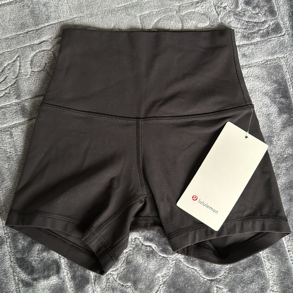 NWT LULULEMON Align HR Short 4”
